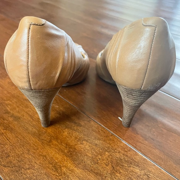 Jessica Simpson Heels Size 7.5 - Picture 6 of 8